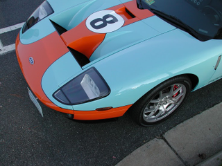 Illustration for article titled $kaycog to the Gulf-liveried courtesy phone, please.